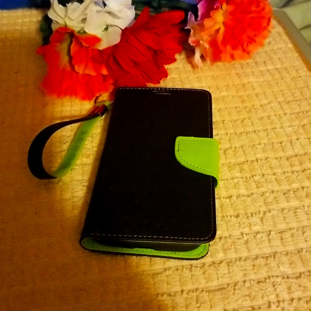 PHONE CASE